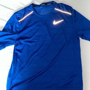 Blue Nike dri fit (L)